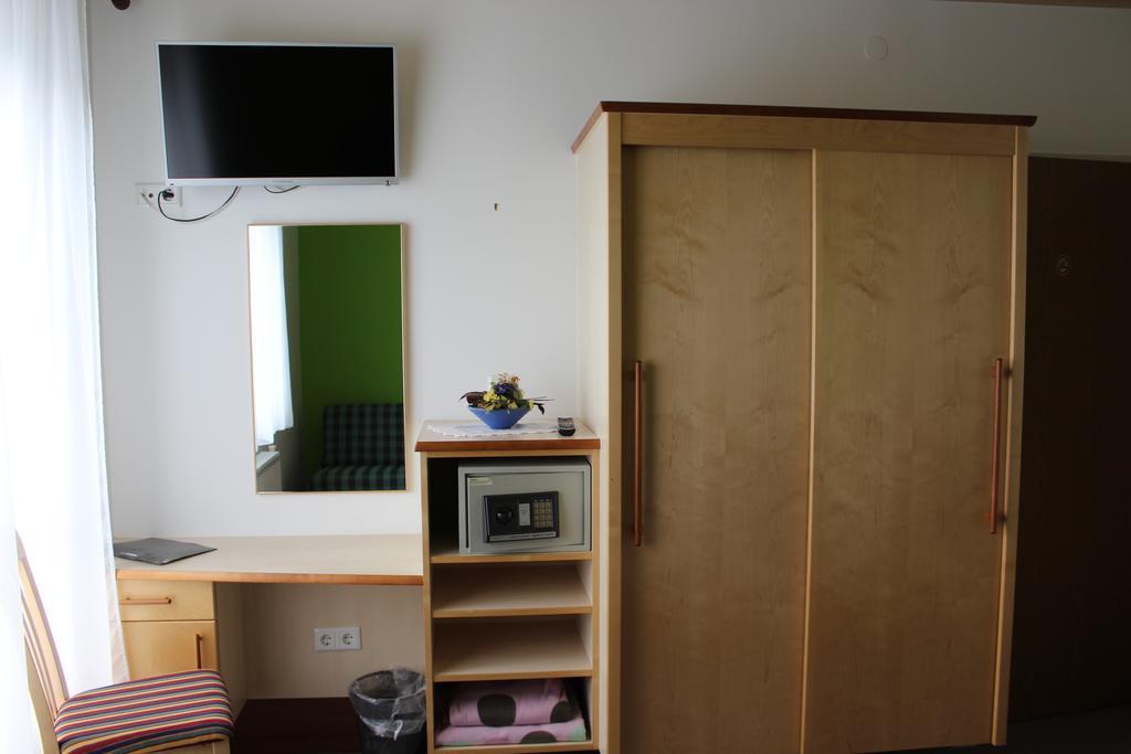 Gästehaus Karassowitsch Rust Zimmer foto