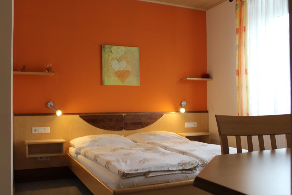 Gästehaus Karassowitsch Rust Zimmer foto